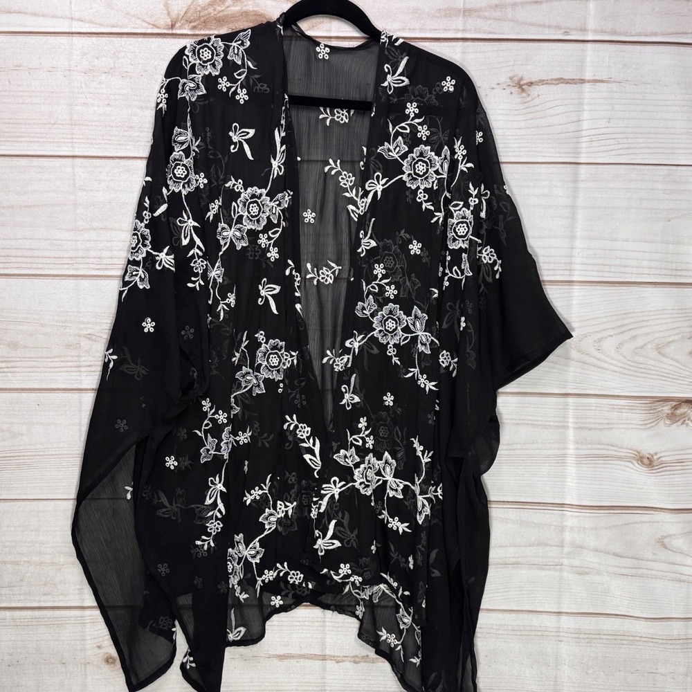 Unbranded Floral Embroidered Kimono Wrap Women One Size Black Excellent Sheer